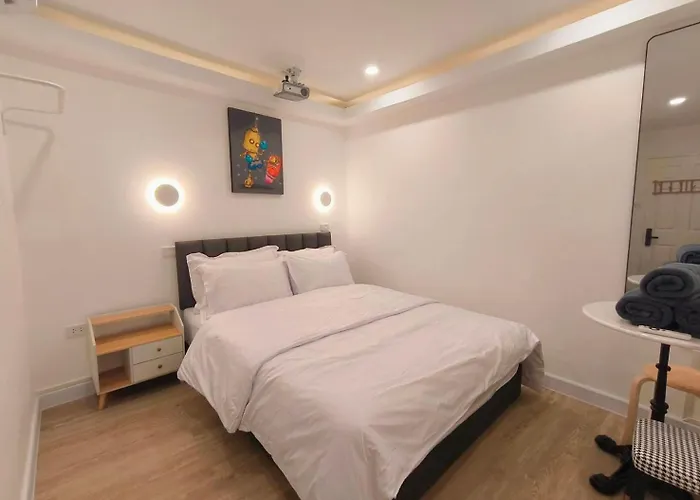 The White Den Sukhumvit 44 旅馆 曼谷