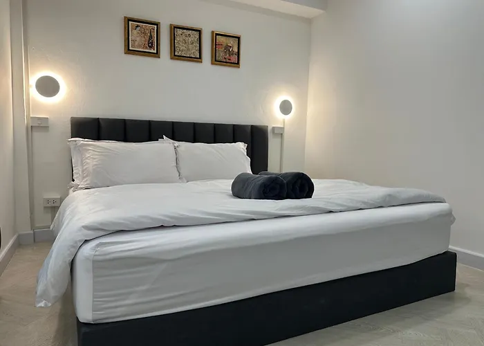 旅馆 The White Den Sukhumvit 44 曼谷